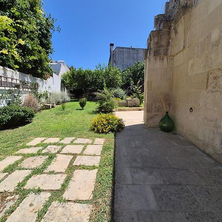 Casa Frea Dimora Storica Bed & Breakfast Martano Exterior photo