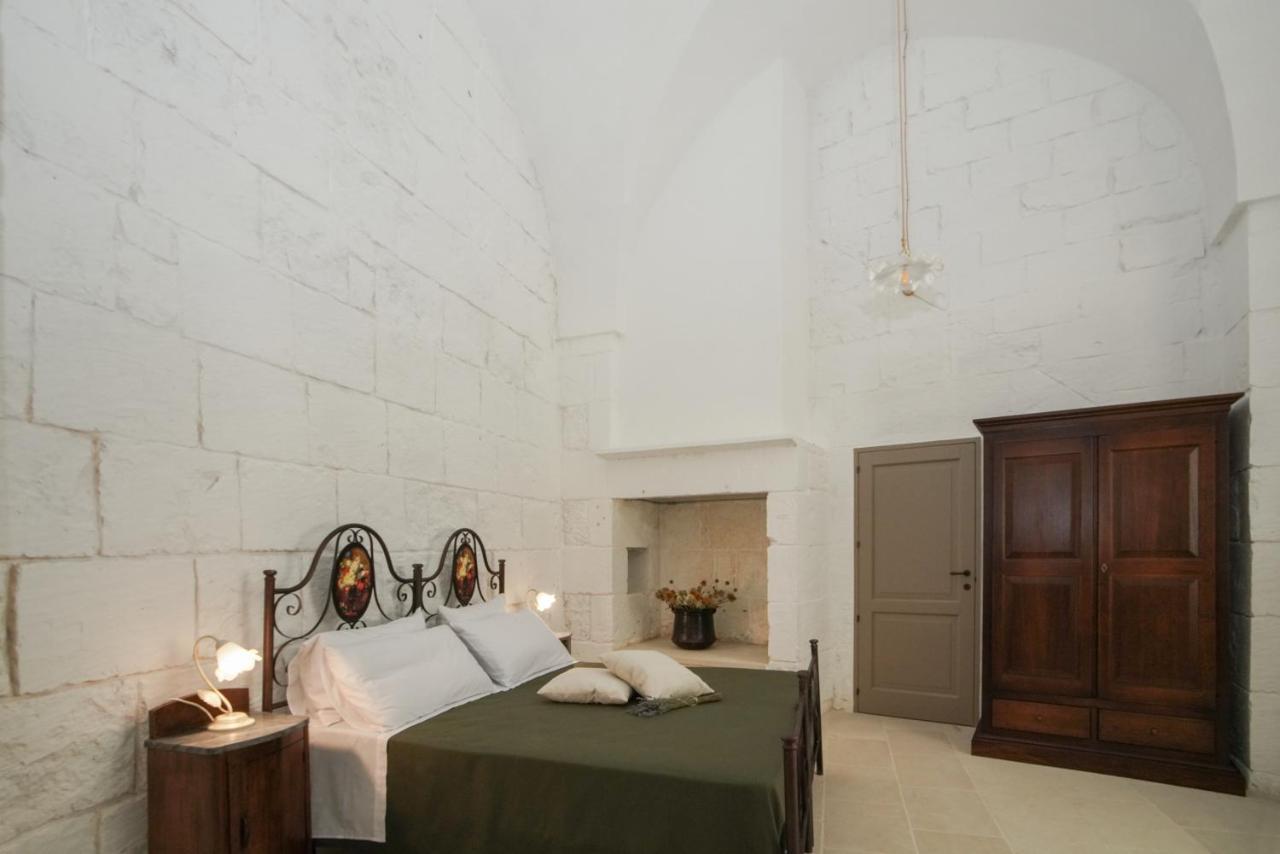 Casa Frea Dimora Storica Bed & Breakfast Martano Exterior photo